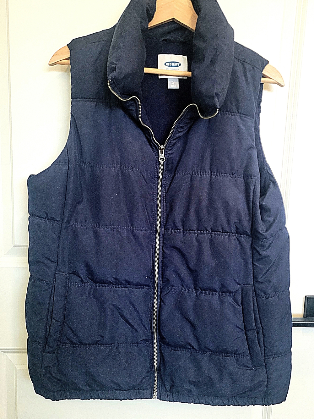 Old Navy Navy Quilted Puffer Vest